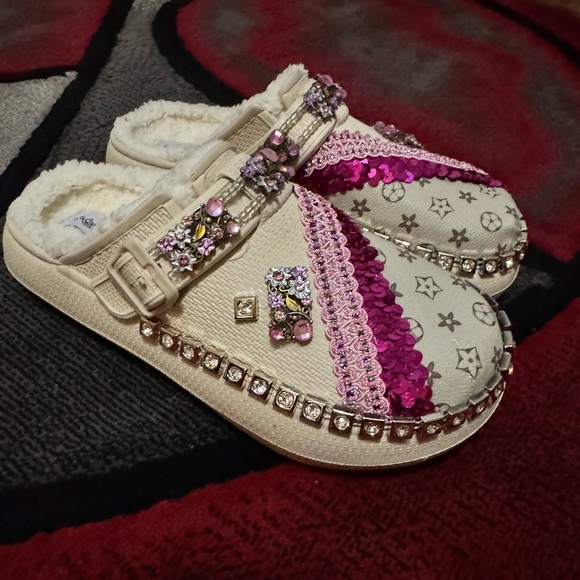 Custom made clogs - Picture 2 of 3